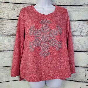 EST. 1946 Red Snowflake Sweatshirt Size M Glitter Graphic Holiday Pullover Crew